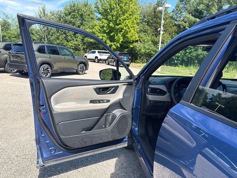 Certified 2026 Subaru Forester Premium AWD/4WD image 25