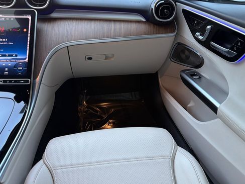 Used 2024 Mercedes-Benz C 300 Sedan image 34