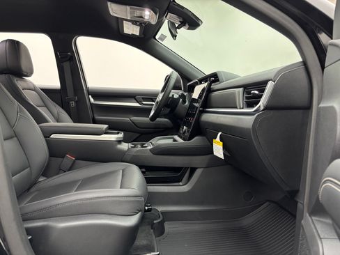 New 2027 GMC Terrain Elevation w/ Elevation Premium Package FWD image 33