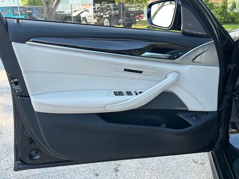 Used 2022 BMW 540i w/ M Sport Package RWD image 33