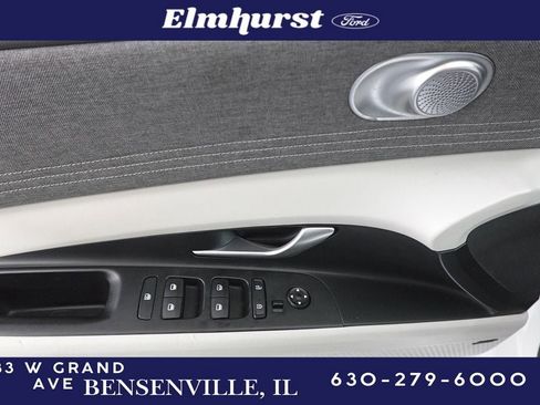 Used 2021 Hyundai Elantra Limited image 9