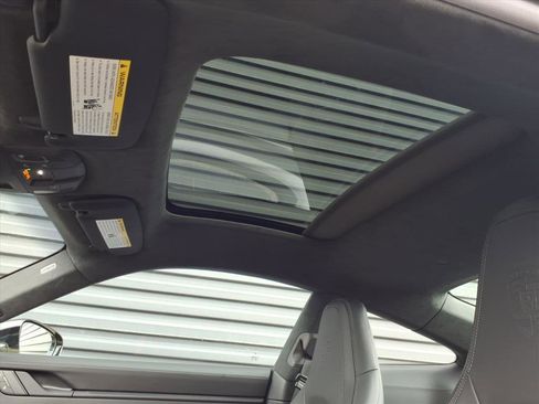 Used 2025 Porsche 911 Carrera 4 GTS image 8