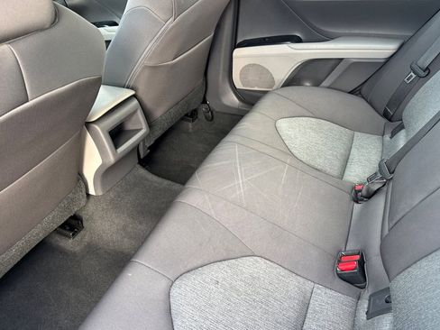 Certified 2018 Toyota Camry LE image 15