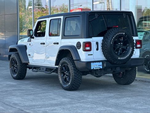 Used 2022 Jeep Wrangler Unlimited Sport AWD/4WD image 5