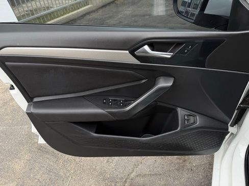 Used 2021 Volkswagen Jetta S image 17