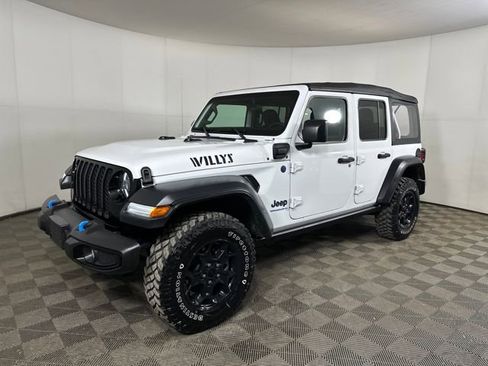Used 2023 Jeep Wrangler Unlimited w/ Cold Weather Group image 7