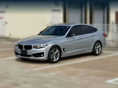 Used 2015 BMW 328i Gran Turismo xDrive image 3