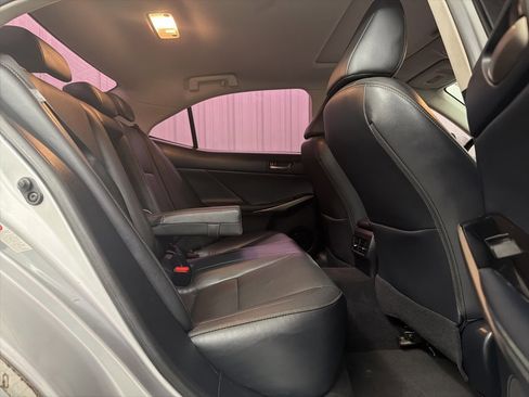 Used 2017 Lexus IS 200t image 25