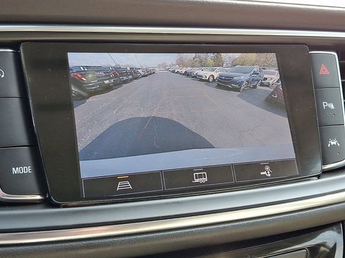 Used 2022 Buick Enclave Essence w/ Sport Touring Edition FWD image 19
