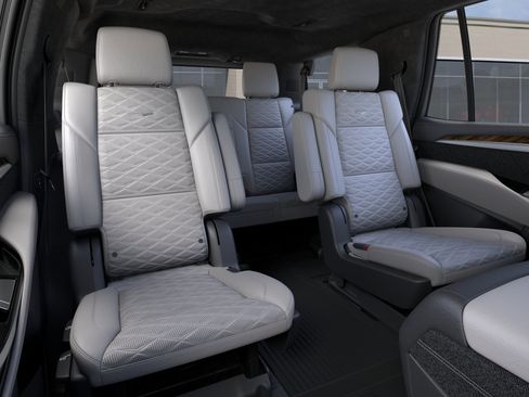 New 2026 Cadillac Escalade Platinum Sport w/ LPO, Floor Liner Package AWD/4WD image 17