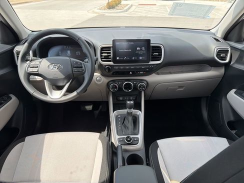 New 2026 Hyundai Venue SEL FWD image 15
