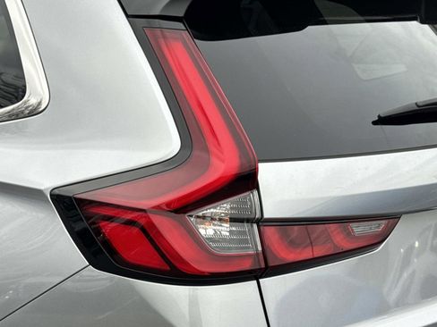 Certified 2025 Honda CR-V Sport image 31