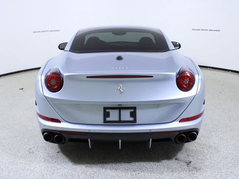 Used 2015 Ferrari California T RWD image 6