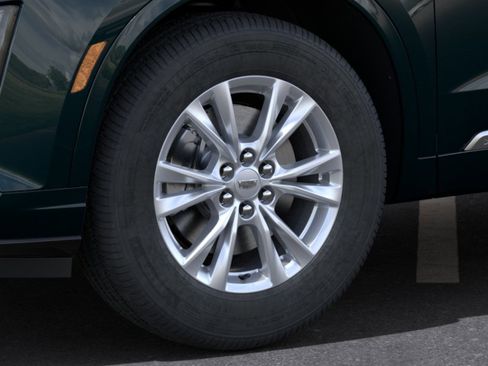 New 2025 Cadillac XT6 Luxury AWD/4WD image 9