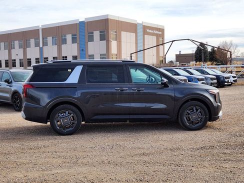 New 2026 Kia Carnival EX image 2