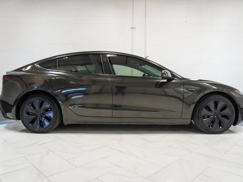 Used 2025 Tesla Model 3 Long Range AWD/4WD image 30
