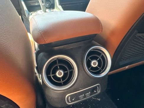 Used 2022 Alfa Romeo Giulia Ti AWD/4WD image 17