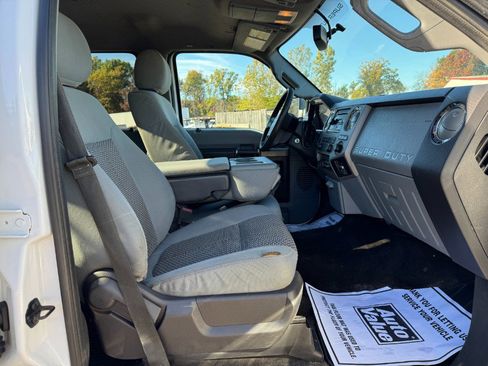 Used 2014 Ford F250 XLT w/ Advanced Security Group image 18