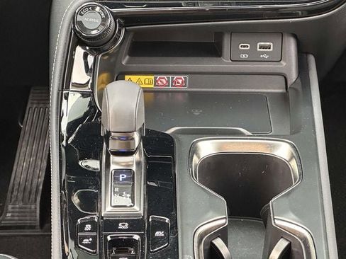 Used 2025 Lexus NX 350h 350h Premium image 23