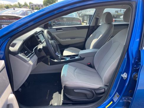 Used 2019 Hyundai Sonata SE FWD image 3