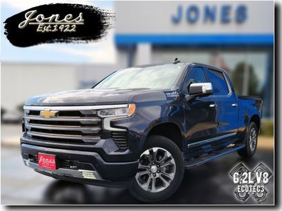 Used 2022 Chevrolet Silverado 1500 High Country w/ Z71 Off-Road Package