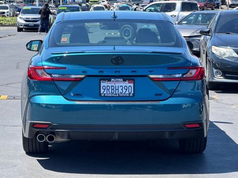 Certified 2025 Toyota Camry SE w/ Convenience Package FWD image 8