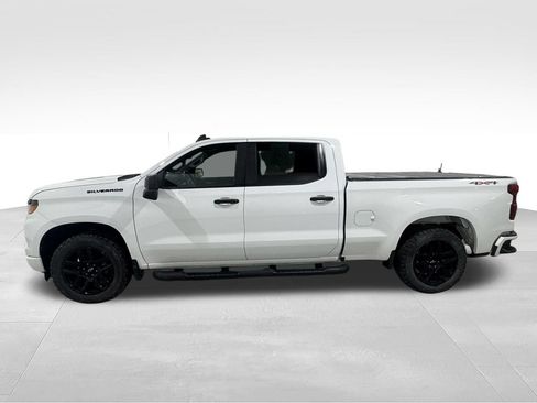 Used 2022 Chevrolet Silverado 1500 Custom w/ Rally Edition AWD/4WD image 9