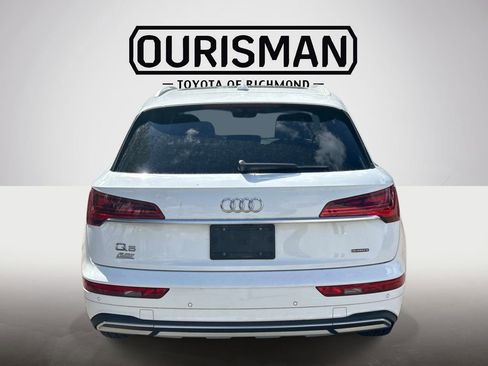 Used 2021 Audi Q5 2.0T Premium w/ Convenience Package image 4