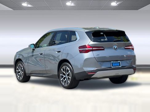 Used 2025 BMW X3 xDrive30 w/ Premium Package AWD/4WD image 3