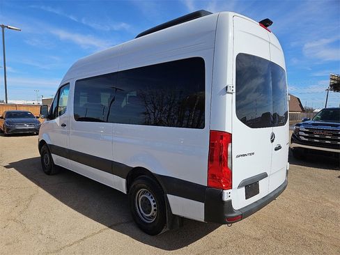 Used 2025 Mercedes-Benz Sprinter 2500 image 4
