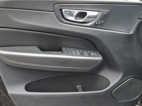 Used 2023 Volvo XC60 B5 Core w/ Climate Package image 13