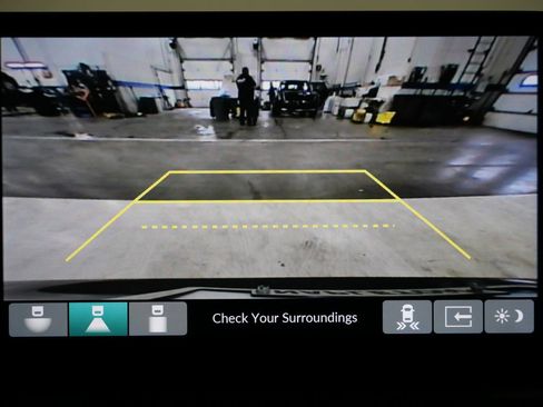 Used 2025 Honda HR-V EX-L image 19