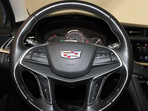 Used 2017 Cadillac XT5 Luxury AWD/4WD image 19