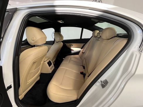 Used 2017 BMW 330i xDrive Sedan image 18