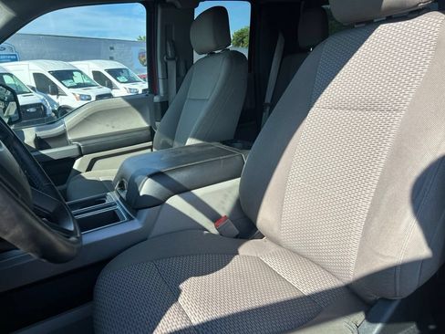 Used 2018 Ford F150 XLT w/ Equipment Group 302A Luxury AWD/4WD image 9