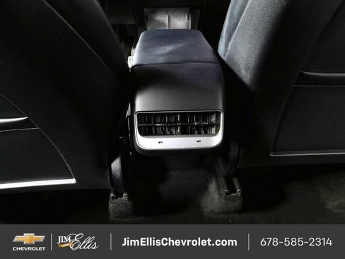 Used 2022 Tesla Model Y Performance AWD/4WD image 18