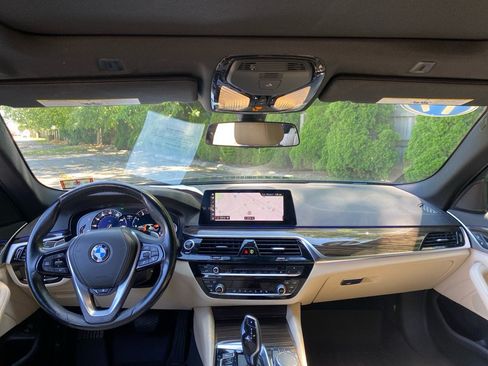 Used 2019 BMW 530i xDrive w/ Convenience Package AWD/4WD image 21