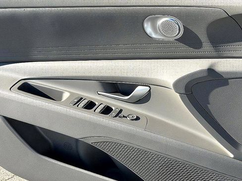 New 2026 Hyundai Elantra SE image 14