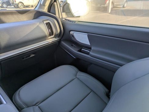 New 2026 Ford Expedition Active RWD image 18