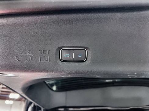 Used 2025 Ford Expedition Active AWD/4WD image 28