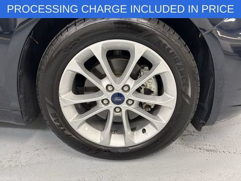 Certified 2020 Ford Fusion SE FWD image 2