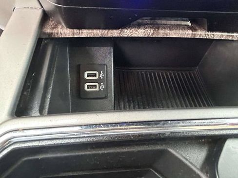 Used 2019 Ford F250 Lariat w/ Lariat Ultimate Package AWD/4WD image 23