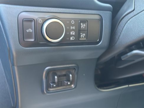 New 2025 Ford Maverick XLT w/ XLT Luxury Package image 10