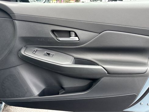 New 2026 Nissan Sentra SR w/ SR Premium Package FWD image 10
