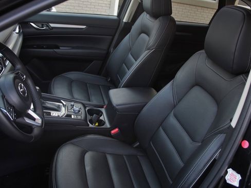 Used 2025 MAZDA CX-5 AWD 2.5 S w/ Preferred Package image 12