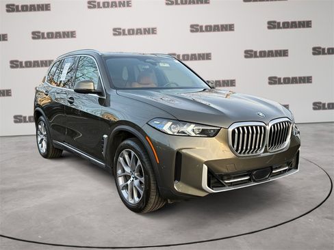 Certified 2024 BMW X5 xDrive40i w/ Premium Package image 7