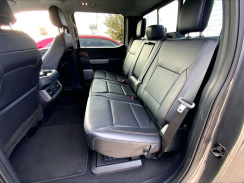 Used 2024 Ford F250 Lariat AWD/4WD image 36