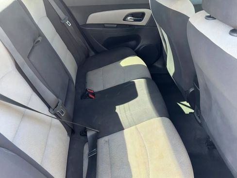 Used 2013 Chevrolet Cruze LS FWD image 29