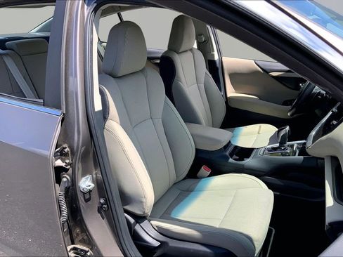 Used 2021 Subaru Legacy Premium AWD/4WD image 19