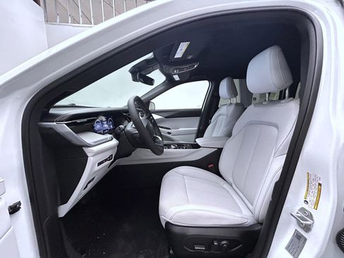 New 2026 Jeep Cherokee Limited image 10